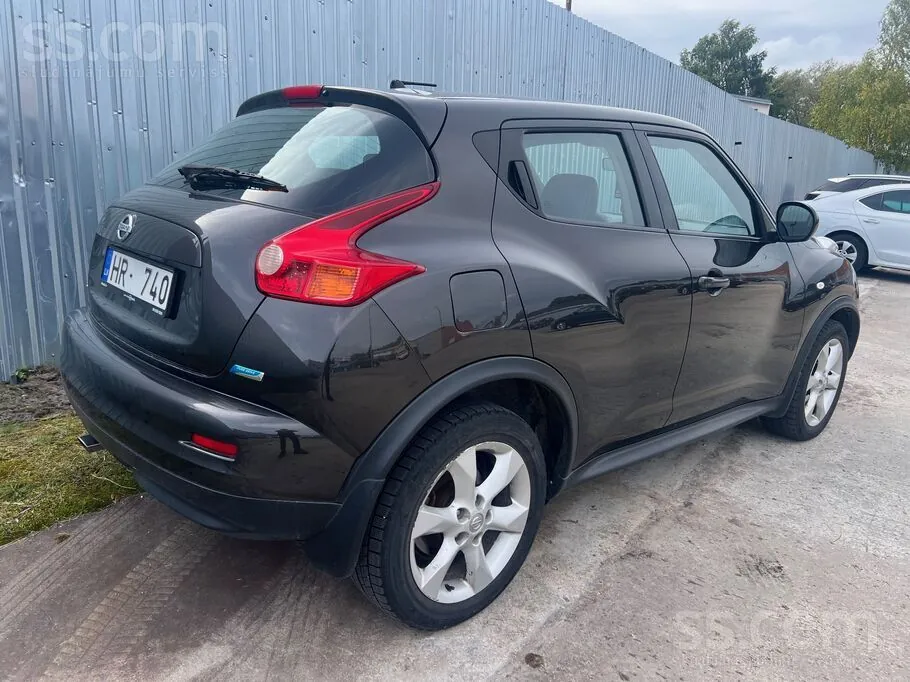Nissan Juke 2011 photo 2