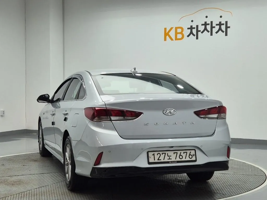 Hyundai Sonata 2018 photo 2