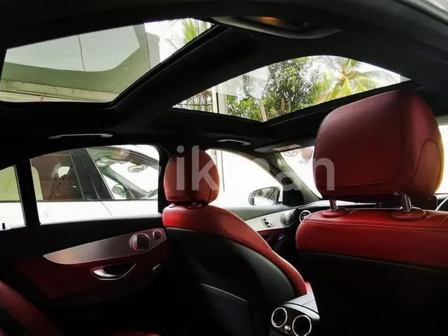 Mercedes-Benz C200 2018 photo 3