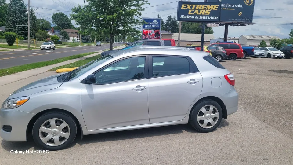 Toyota Matrix 2011 photo 2