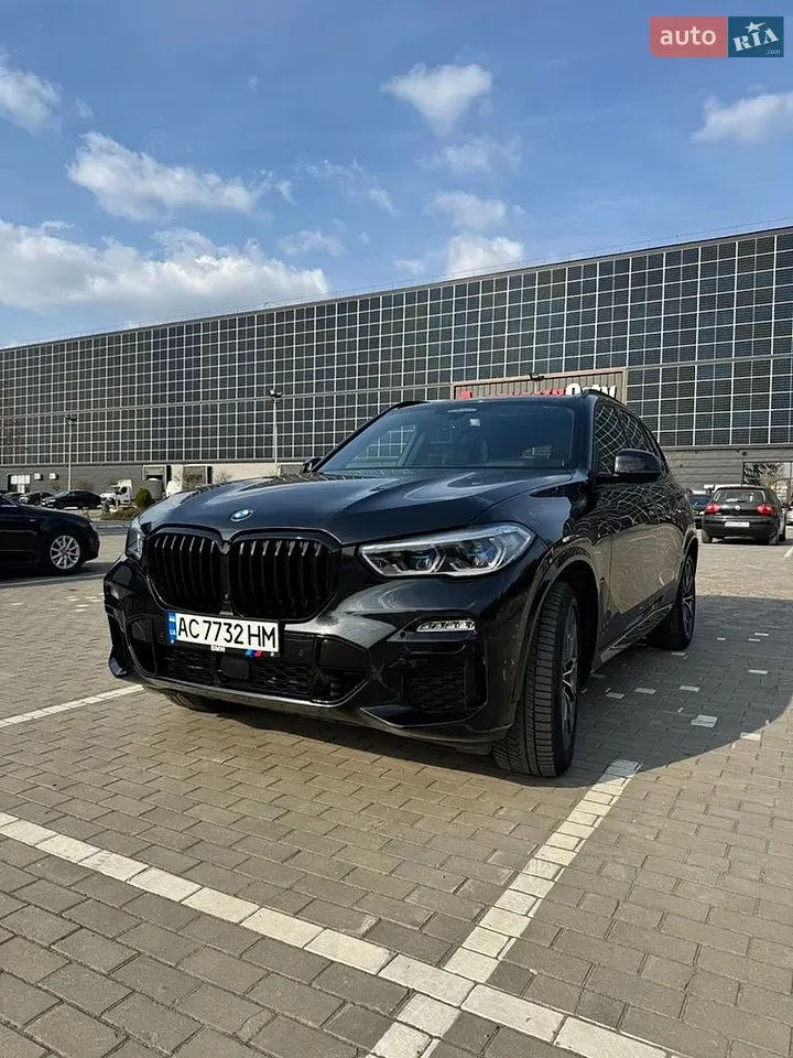 BMW X5 2021 photo 2