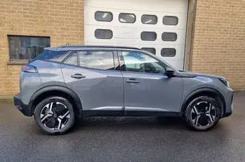 Peugeot 2008 2025 photo 3