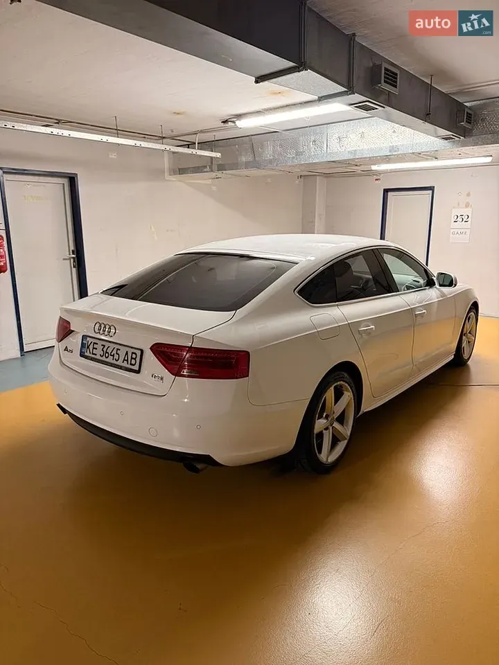 Audi A5 2012 photo 3