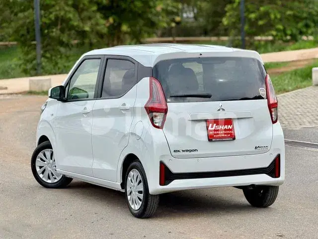 Mitsubishi Ek Wagon 2025 photo 4
