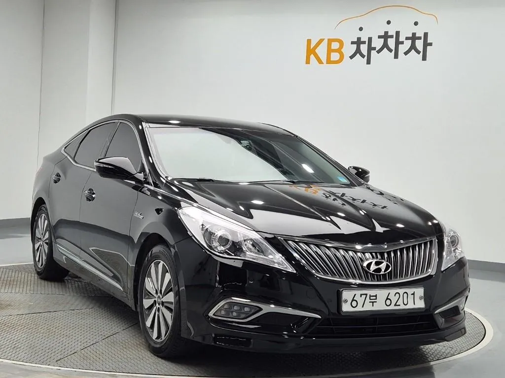 Hyundai Grandeur 2015 photo 4