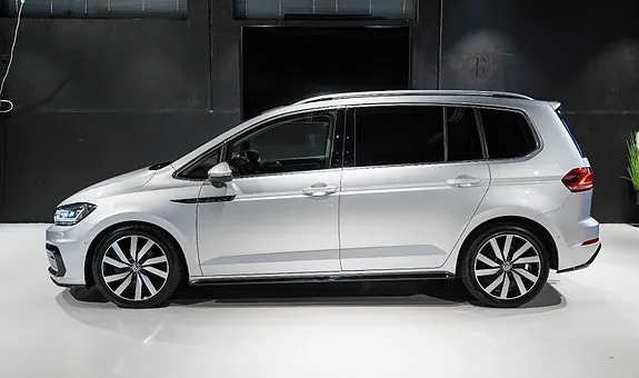 Volkswagen Touran 2017 photo 3