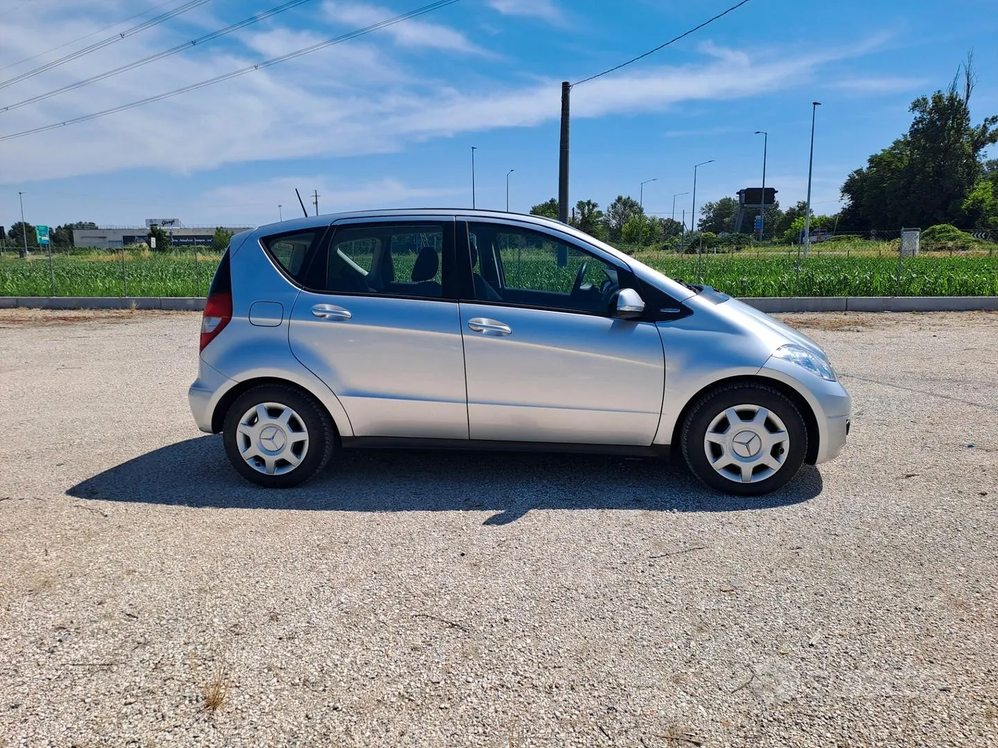 Mercedes-Benz A 160 2011 photo 5