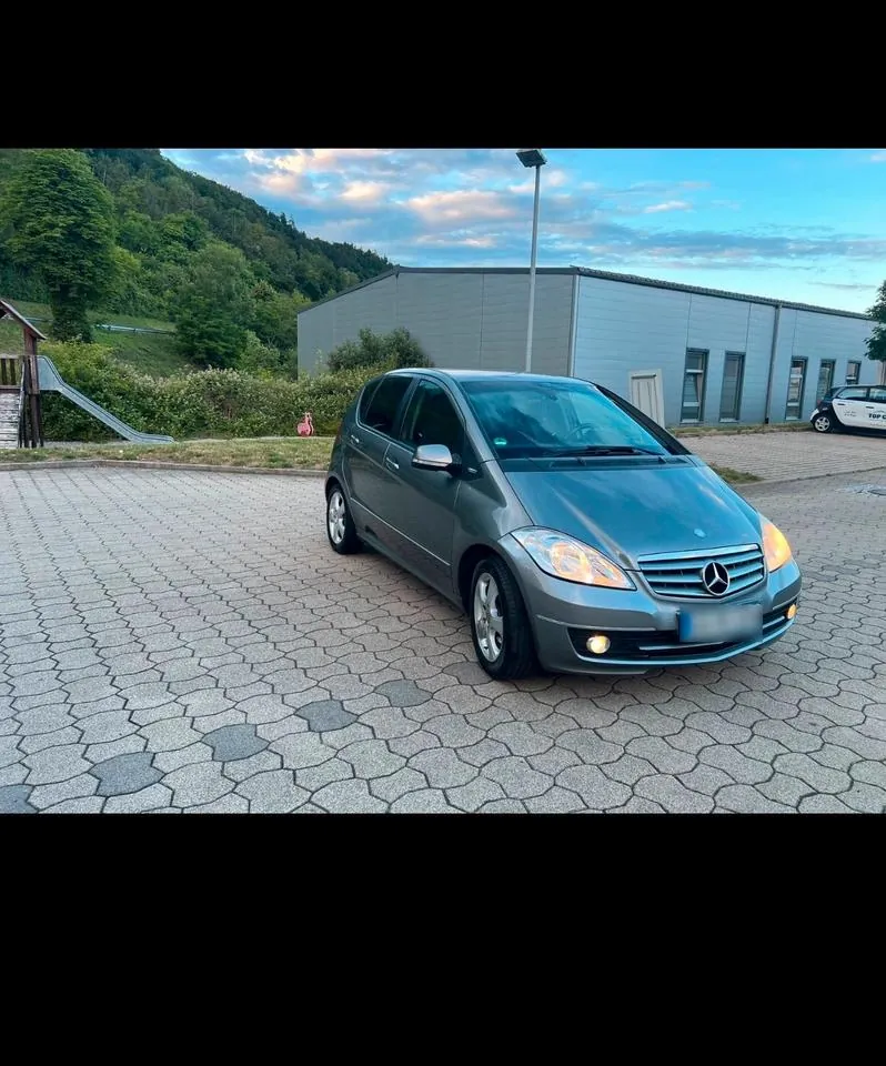 Mercedes-Benz A160