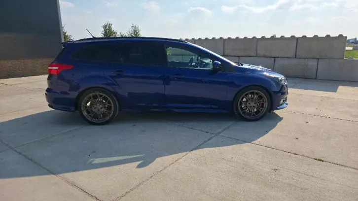 Ford Focus St-3 2015 photo 3