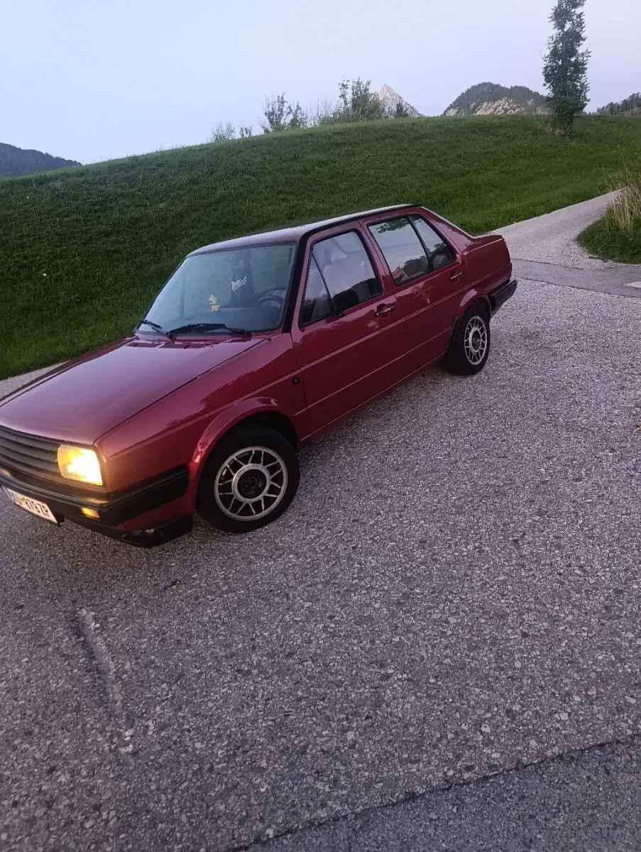 Volkswagen Jetta 1985 photo 2