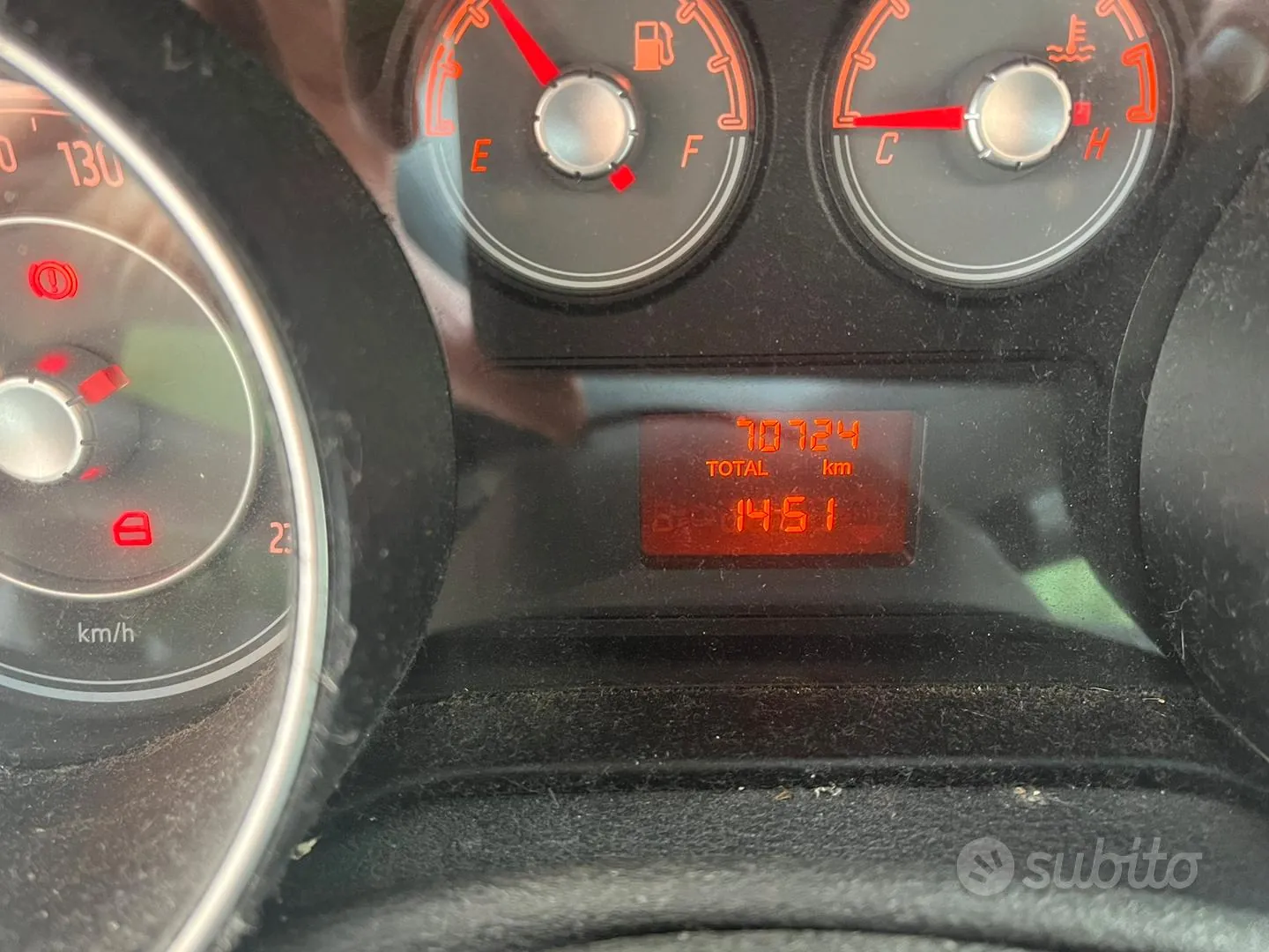 Fiat Punto 2011 photo 4