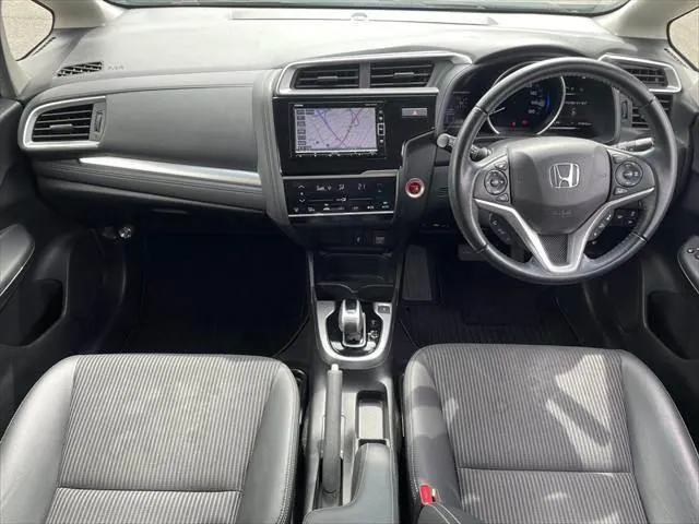 Honda Fit Hybrid 2019 photo 3
