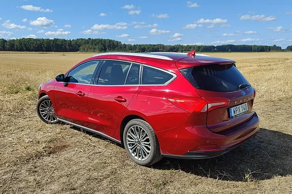 Ford Focus 2019 photo 2