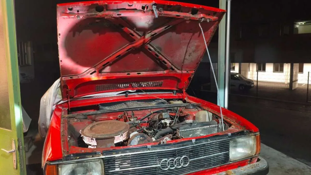 Audi 80 1976 photo 2