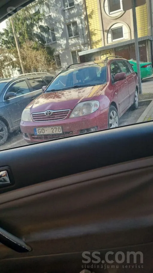 Toyota Carina 1997 photo 4