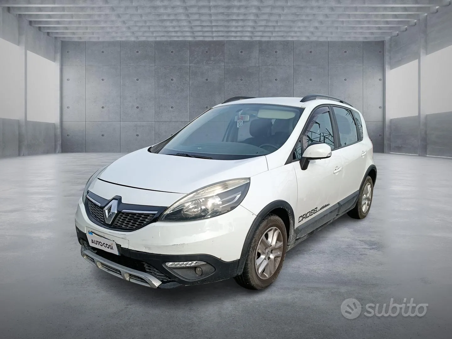 Renault Scenic 2014 photo 2