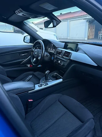 BMW 328I 2013 photo 3