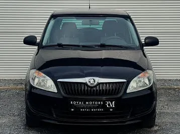 Skoda Fabia 2014 photo 3