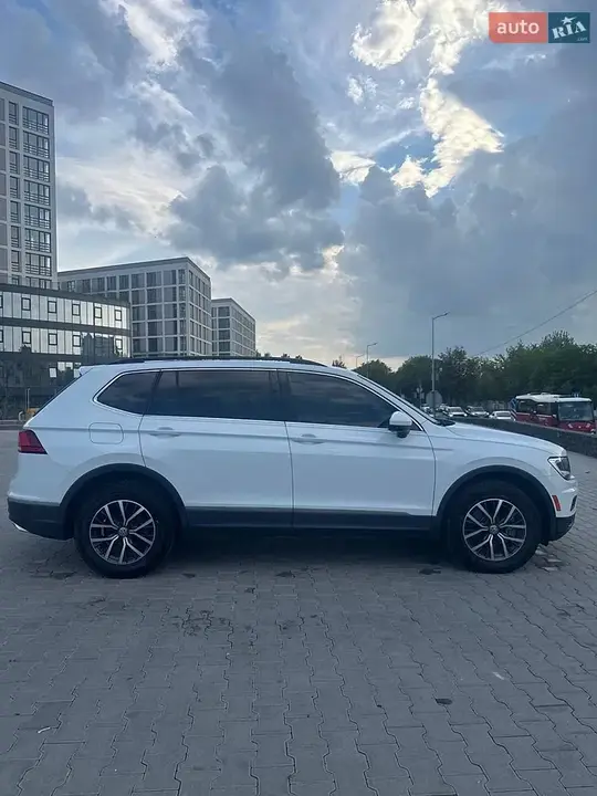 Volkswagen Tiguan 2019 photo 3