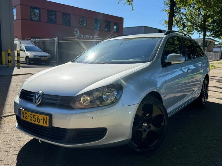 Volkswagen Golf Variant 2010 photo 3