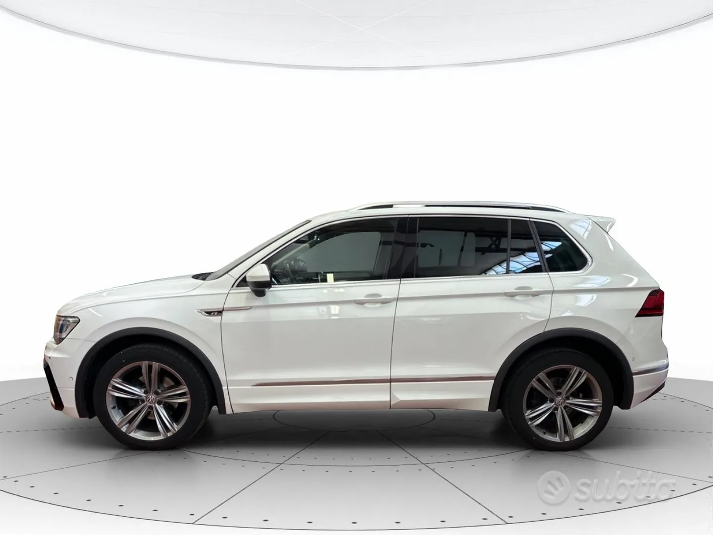 Volkswagen Tiguan 2019 photo 2