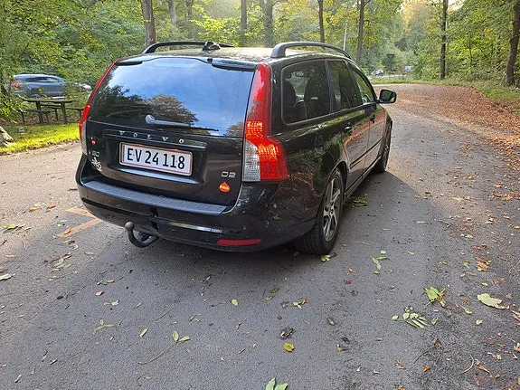Volvo V50 2011 photo 3
