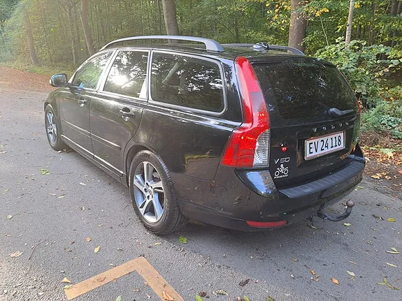 Volvo V50 2011 photo 4