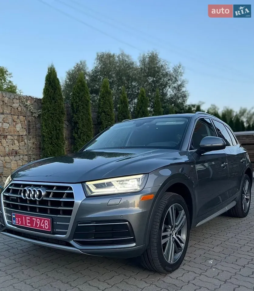 Audi Q5 2018 photo 2