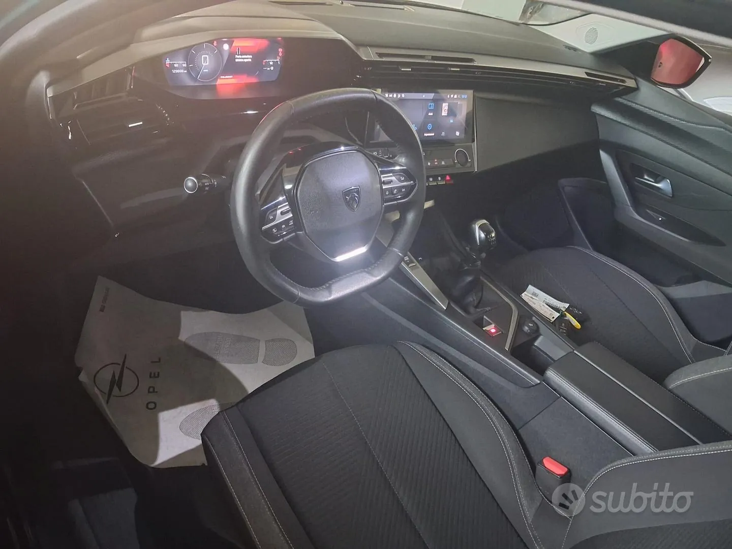 Peugeot 308 2024 photo 2