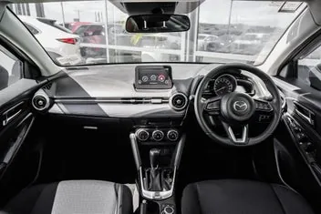 Mazda 2 2022 photo 3