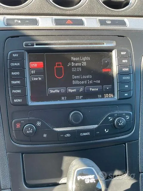 Ford S-Max 2014 photo 2