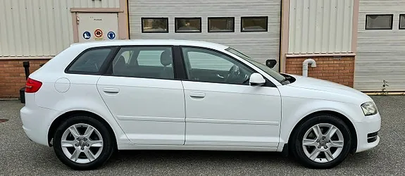 Audi A3 2011 photo 5