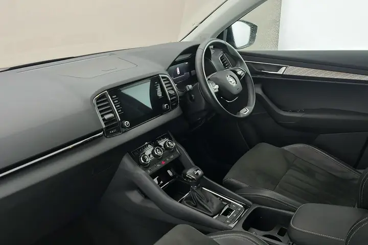 Skoda Karoq 2023 photo 2