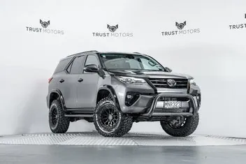 Toyota Fortuner 2019 photo 2