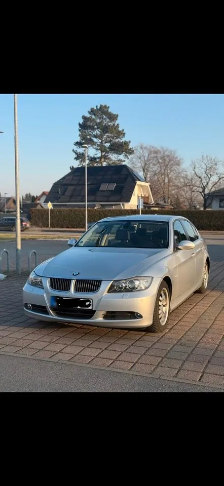 BMW E90