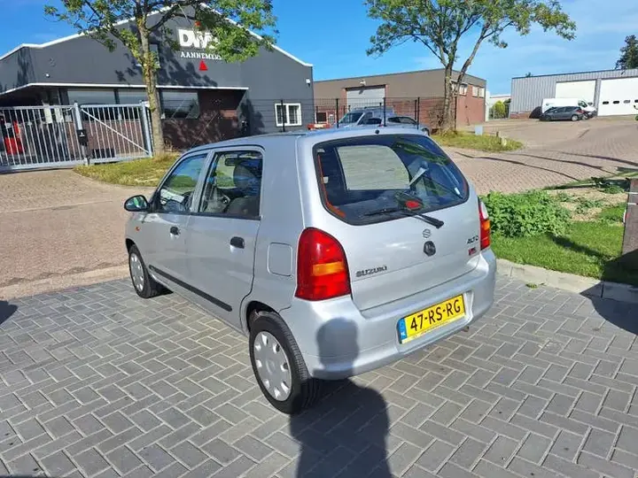 Suzuki Alto 2005 photo 4