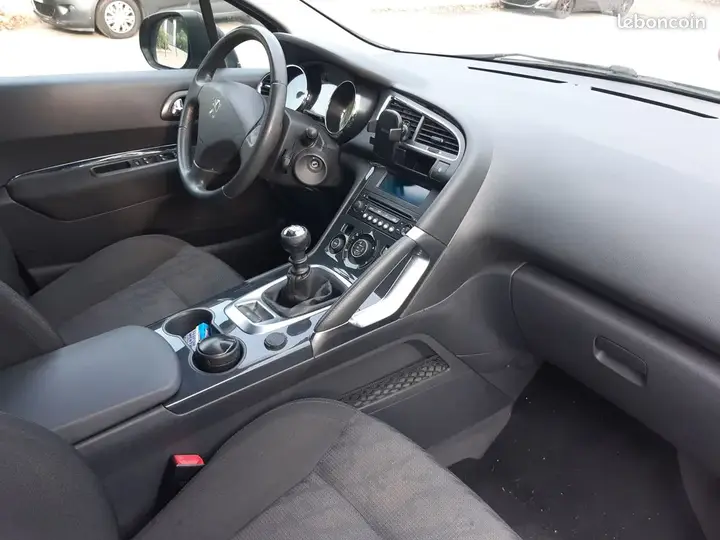 Peugeot 3008 2009 photo 3
