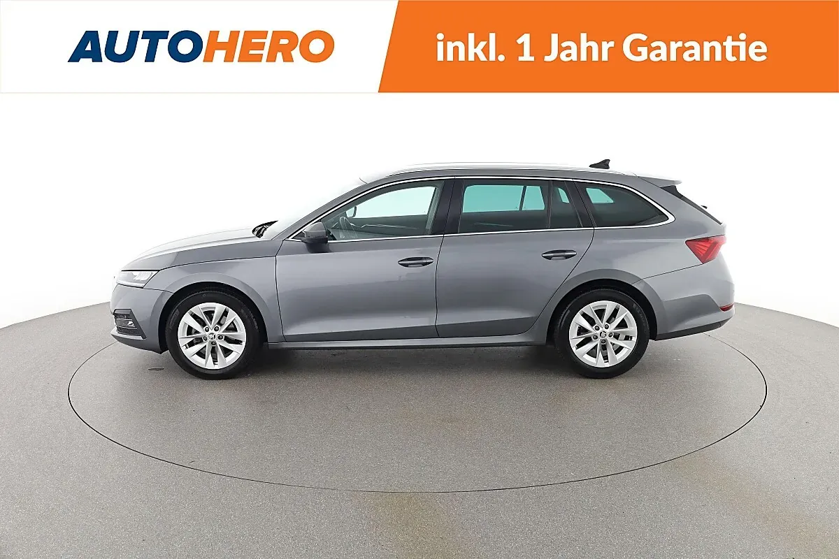 Skoda Octavia 2022 photo 3