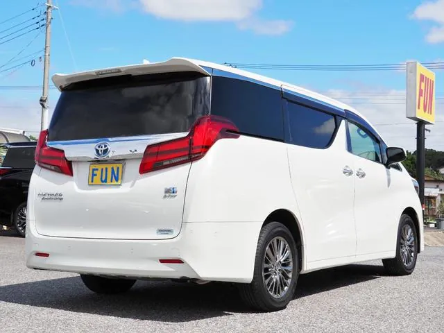 Toyota Alphard 2022 photo 5