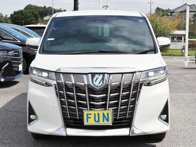 Toyota Alphard 2022 photo 2