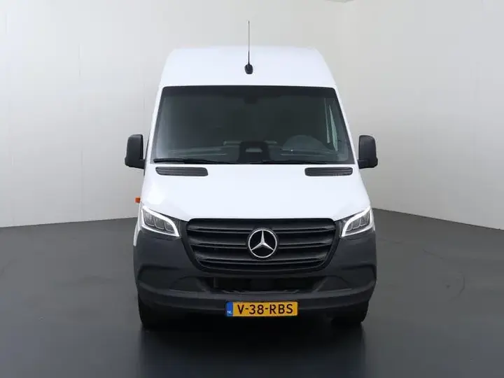 Mercedes-Benz Sprinter 2024 photo 3
