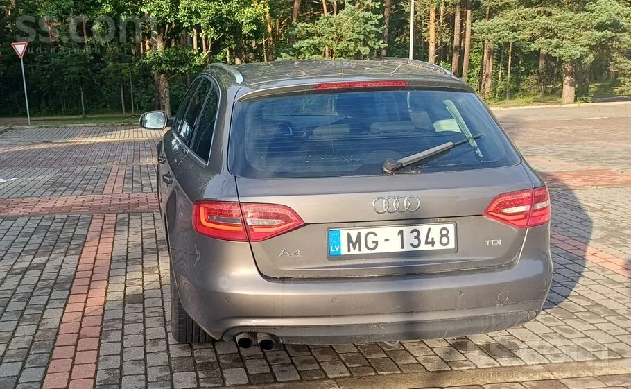 Audi A4 2013 photo 5