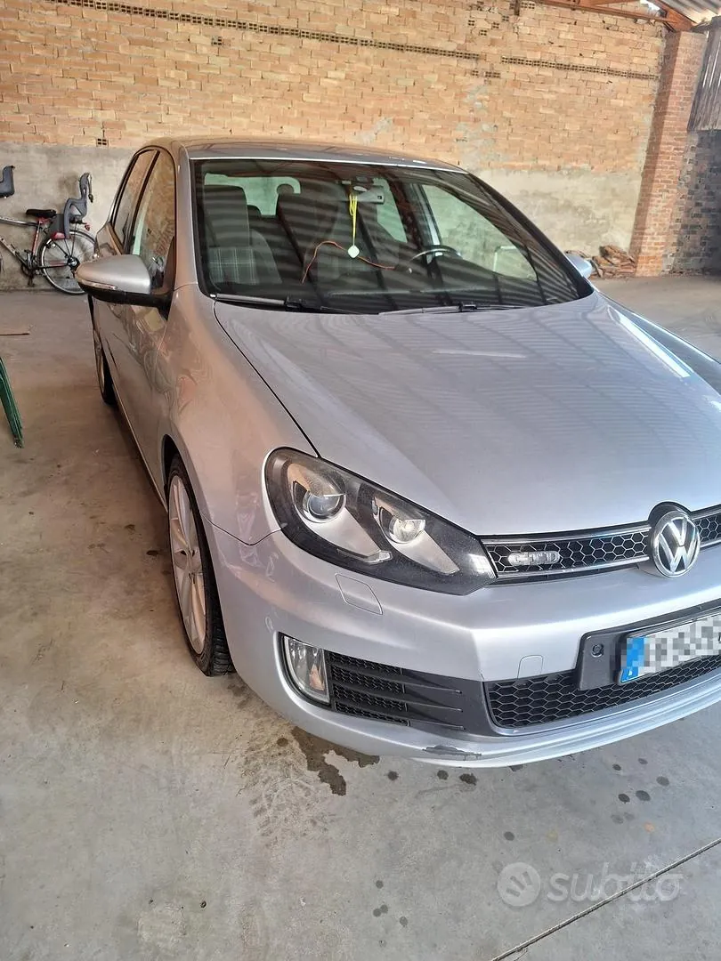 Volkswagen Golf 2011 photo 3