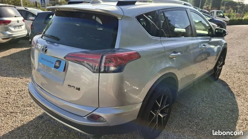 Toyota Rav4 2016 photo 3
