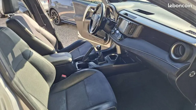 Toyota Rav4 2016 photo 5