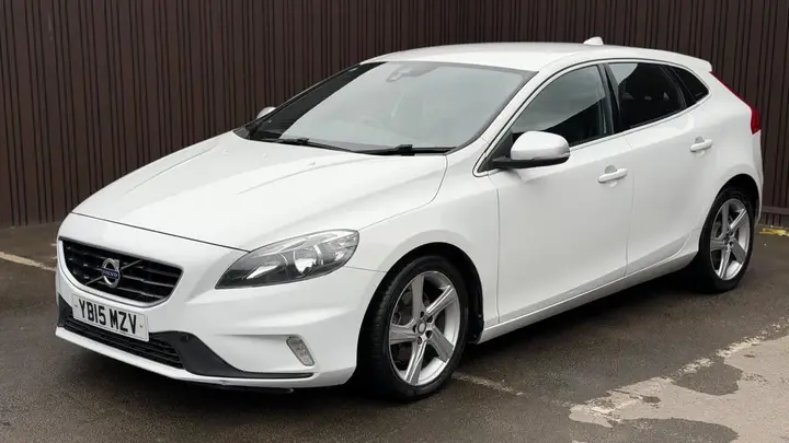 Volvo V40 2015 photo 2