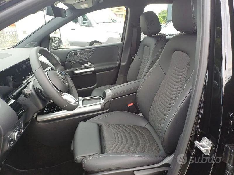 Mercedes-Benz B-Class 2025 photo 3