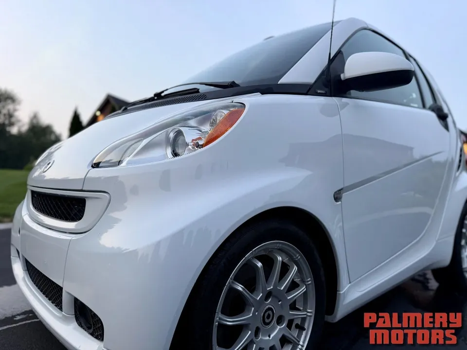 Smart Fortwo 2011 photo 4