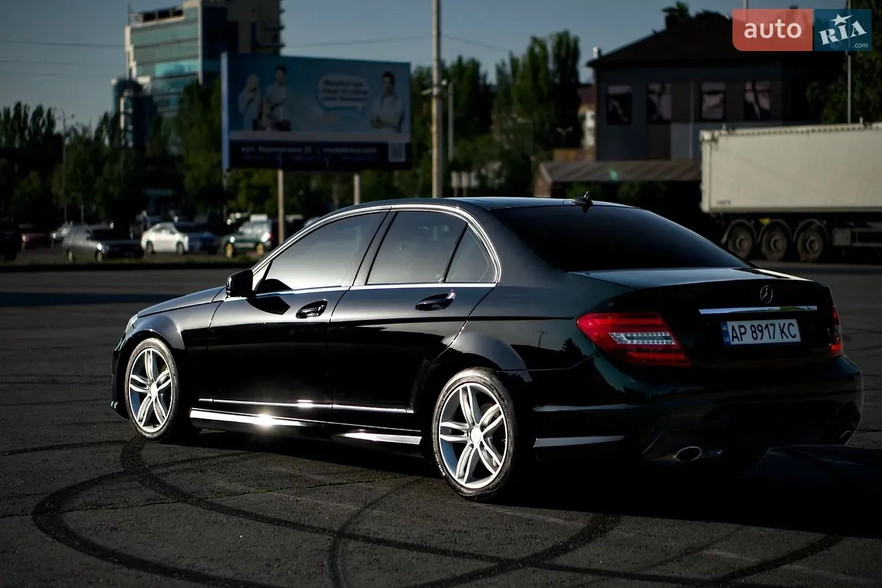 Mercedes-Benz C-Class 2011 photo 5
