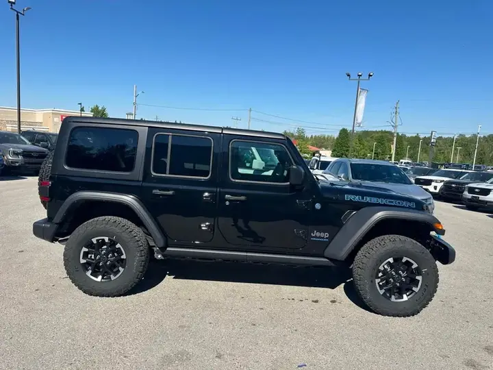 Jeep Wrangler 2024 photo 4